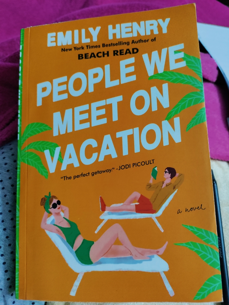 People We Meet On Vacation | Book Review